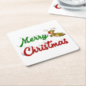メリークリスマス飛んでいるトナカイ赤い緑のスクリプト スクエアペーパーコースター (アングル)