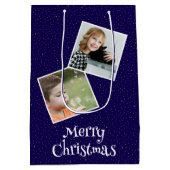 メリークリスマス2カスタム枚の写真と星 ミディアムペーパーバッグ (裏面)