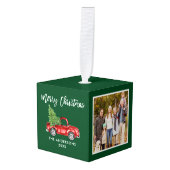 メリークリスマス4写真ヴィンテージレッドトラックグリーン キューブオーナメント (正面アングル)