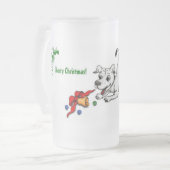 メリークリスマス！ベルとボールで子犬 フロストグラスビールジョッキ (正面左)