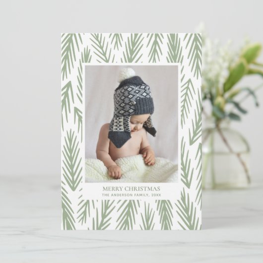 メリークリスマス.冬の緑の松のパターン写真 シーズンカード (スタンド正面)