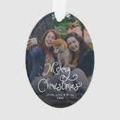 メリークリスマス 遊び心のあるスクリプトの家族写真と犬 オーナメント (正面)