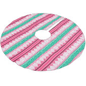 メリークリスマス&醜いセーターの願い ブラッシュドポリエステルツリースカート (アングル)