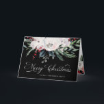 メリークリスマス |黒の水色の花 シーズンカード<br><div class="desc">この美しいホリデーカードは書の中で「メリークリスマス」エレガントと書いてありモダン、その背景に赤と白と緑の伝統的クリスマスの水色の花が付いている。カードの内側と背面にもマッチ飾の花が付かわいらしいている。友人や家族に送信するのに最適なフェスティバルカードが、ビジネスの顧客や顧客に送信するのに十分なプロフェッショナル。</div>