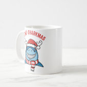 メリーシャークマス 面白いクリスマスのサメ コーヒーマグカップ (正面左)