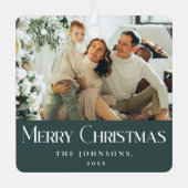 メリースタイリッシュスエレガントクリスマス家族写真グリーン メタルオーナメント (正面)
