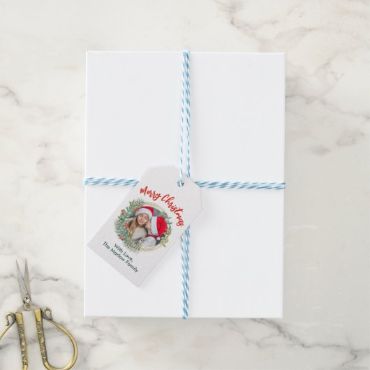 メリーパーソナライズされたクリスマス写真リースの追加 ギフトタグ (より糸付き)