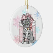 メリーパーソナライズされたクリスマス灰色の子猫ピンクボウ セラミックオーナメント (右)