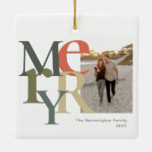 メリーフォトクリスマスティール（緑がかった色）オレンジ セラミックオーナメント (裏面)