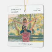 メリーミニマルスシンプルクリスマスの家族の写真 セラミックオーナメント (左)