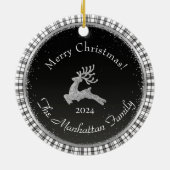 メリーモダンクリスマス家族写真白黒 セラミックオーナメント (裏面)