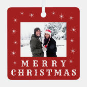 メリーモダンクリスマス雪ファミリー写真赤 メタルオーナメント (正面)