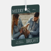 メリーモダンススタイリッシュクリスマス家族写真グリーン メタルオーナメント (正面右)