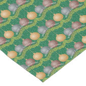 メリー伝統的クリスマスのグリーンボールオーナメント ショートテーブルランナー (コーナー)