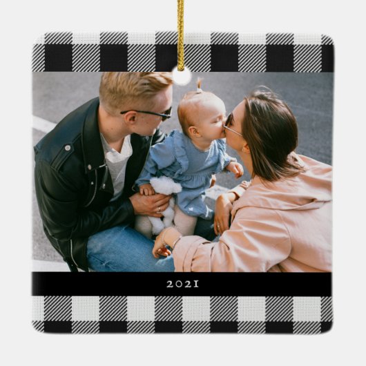 メリー素朴クリスマス水牛のプレイド家族の写真 セラミックオーナメント (裏面)