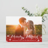 メリー結婚したリースノーフレークレッドホリデーフォト シーズンカード (スタンド正面)