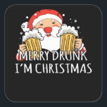 メリー飲Christmas Santa Clausビール スクエアシール<br><div class="desc">休日Tシャツのギフトストストッキングstuffer.サンタクロースはトナカイのそりの雪でホホホホホホホメリークリスマスと言う。衣服の醜いセーターtシャツの足のパジャマpjsジャム付きミスタントウの下に卵を持っている。ライトつるデコレーションオーナメントキャンディーケーンジンジャーブレッドマン</div>