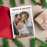 メリー&結婚したモダン赤かわいい写真クリスマス シーズンカード<br><div class="desc">愛と祭りユナイトメリー: '&結婚した'クリスマスカード祝は、初めてのクリスマスをペアとしてマークするカップルのために設計された私たちの特別に細工されたクリスマスカードとメリー'と'喜び'の喜び。このカードはモダン、フェスティバルの赤いアクセントのtouchとミニマルなデザインを展示し、新婚の大切な写真を特集している。フェスティバルミニマルモダンリズム：ミニマルデザインはフェスティバル赤のアクセントを加え感じて、暖かく魅力的に取り組む。それは瞬間の美しいを強調し、休日の精神を放射する。A Time to 祝：カップルとしての初めてのクリスマスは結婚した、特別なマイルストーンである。このカードは、その旅の反映である。あなたが共有した愛と一緒に作成した素晴らしい瞬間を思い出させる。写真の完成：あなたの写真をカードのお気に入りの中心要素として含めることはあなたの愛の本質を捉える個人touchを追加する。それは幸福と一体感のスナップショットである。あいさパーソナライズされたい：カードの中にメッセージを追加できパーソナライズされたる。共有の愛と夢、そしてクリスマスシーズンへの興奮を満た来せん。このカードをユニークに作るチャンスだ。First of Many：このカードは1つのクリスマスのためだけのものではなく、一緒にあなたの初めてのクリスマスの記念品だ。それは愛の思い出であり、あなたの共有と、あなたが着手した旅の旅。エレガンスメリー、スタイル結婚した、フェスティバルの魅力のtouchであなたの'と'初めてのクリスマスをマーク。今日の特別なクリスマスカー祝ドと、お互いに発見した愛と一体感を注文しなさい。今祝はフェスティバルtouchで、あなたのコミットメントと同様に永遠のカードで見つけた愛。今日クリスマスカードを注文しろ！</div>