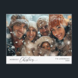メリーChristmas Family Photo, Winter Happiness ポストカード<br><div class="desc">メリークリスマス。この祝家族の写真と季節の写真の居心地の良い幸せ冬と新年のはがき完全にカスタマイズされパーソナライズされたて、独自のグリーティングメッセージと。差出人住所を追加して簡単郵送。それはシンプル簡単だが居心地のモダン良いフェスティバルだ。これは、あなたの休日の願いを送信するのに最適なポストカードである。</div>