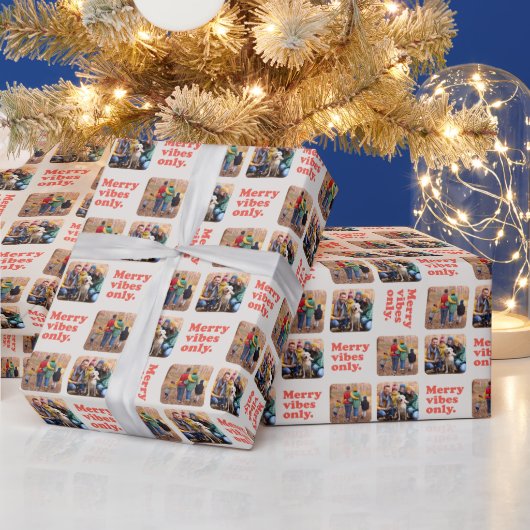 メリーvibes only retro christmas holiday photo ラッピングペーパー (クリスマス)