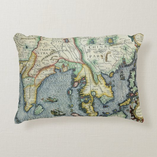 メルカトル / ホンディウスによる東南アジアの古地図 アクセントクッション (正面)