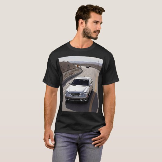 メルセデスE63 AMG Tシャツ – 高級スポーツカーE用 (正面フル)