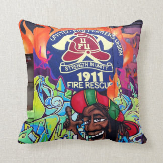 メルボルンの通りの芸術/落書きの装飾用クッション クッション