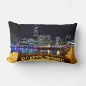 メルボルンオーストラリアCBDライトオーバークイーンズブリッジ ランバークッション (正面)