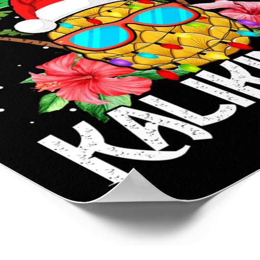 メレカリキマカメリークリスマスライトサンタハワイアンパイ ポスター (角)