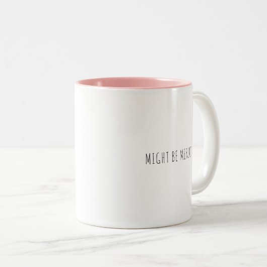 メロおもしろいーのコーヒーワイン愛好家のユーモアかもしれない ツートーンマグカップ (正面右)