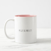 メロおもしろいーのコーヒーワイン愛好家のユーモアかもしれない ツートーンマグカップ (左)