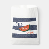 メロンに入る1歳の誕生日の男の子スイカストライプの フェイバーバッグ (正面)