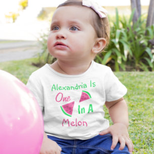 メロンに1つ1歳の誕生日ベビーTシャツ ベビーTシャツ