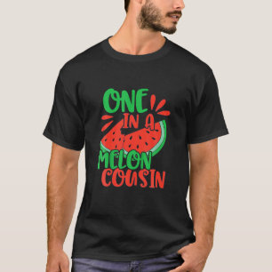 メロンのいとこのスイカおもしろいファミリーの家族の1つ Tシャツ