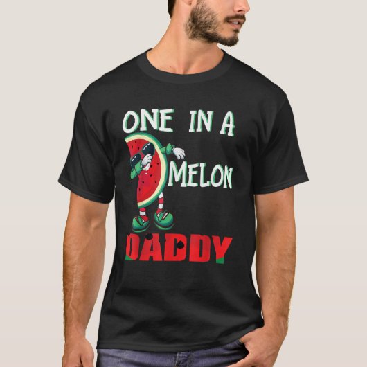 メロンのパパにスイカをダビングしている人 Tシャツ (正面)