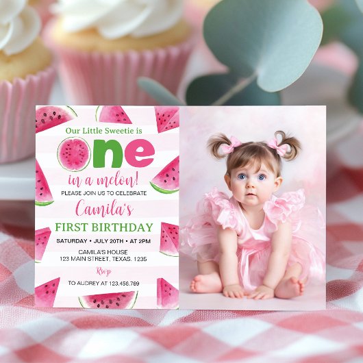メロンの中の一人 1歳の誕生日スイカの写真 招待状