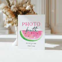 メロンの看板スイカの写真ブースの看板に1つ