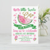 メロンをテーマにしたピンク色の1歳の誕生日招待状 招待状 (スタンド正面)