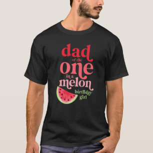 メロンパパ女の子の水の中の1つのメンズ誕生日 Tシャツ