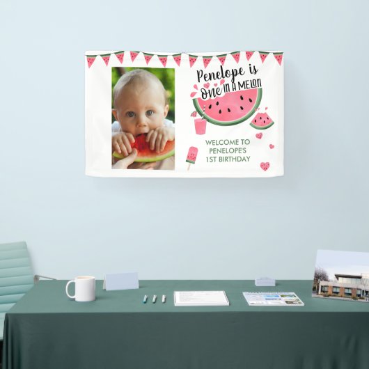メロンフォトガールの1歳の誕生日にピンクのワン 横断幕 (トレードショー)