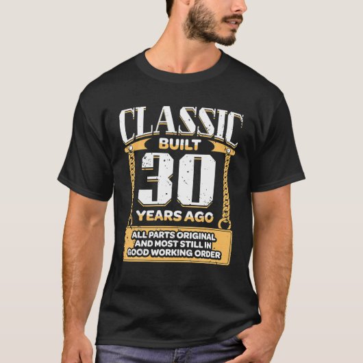 メンクラシックズ30歳30年前に建てられた Tシャツ (正面)