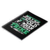 メンスはトライクCを持つ老人を決して過小評価しない ノートブック (左側)