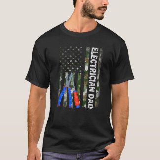 メンスカッコいいアメリカ国旗カモフラージュ電機パパ Tシャツ