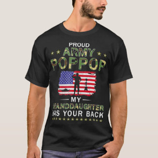 メンス孫娘はあなたの背軍ポポ誇りを持ったップを持っている Tシャツ
