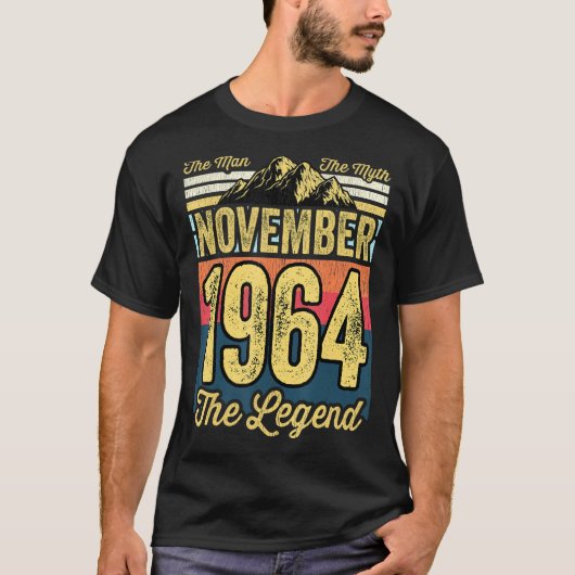 メンス57誕生日男The Myth The Legend Nov Tシャツ (正面)