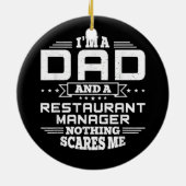 メンス・ア・パパ兼レストラン経営者Nothing セラミックオーナメント (裏面)