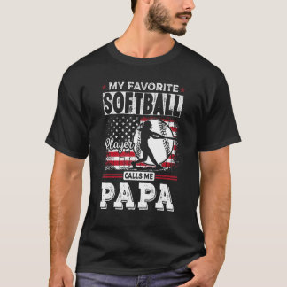 メンズお気に入りのソフトボール選手が私をパパ米国旗と呼ぶ Tシャツ