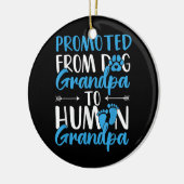 メンズが犬のおじいちゃんから人間のおじいちゃんに昇格 セラミックオーナメント (左)