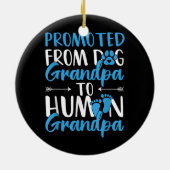 メンズが犬のおじいちゃんから人間のおじいちゃんに昇格 セラミックオーナメント (裏面)