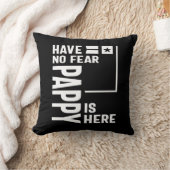 メンズは恐れがないパピーはここにいる父の贈り物 クッション (ブランケット)